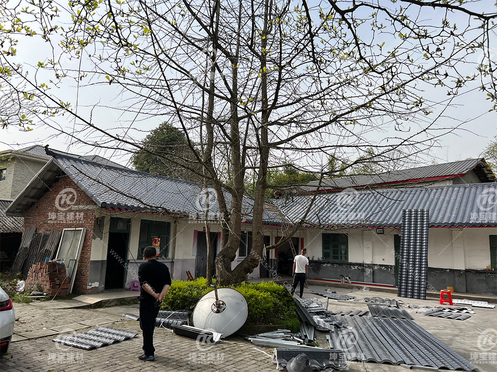 100-200平方房子鋪多少合成樹(shù)脂瓦？總費(fèi)用多少錢(qián)？